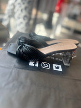 Load image into Gallery viewer, Joia Heeled Shoes - chichappensboutique