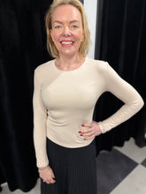 Load image into Gallery viewer, Round Neck Lucy Layering Top (various colours) - chichappensboutique