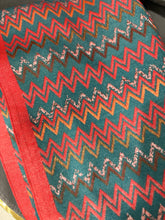 Load image into Gallery viewer, Cosy Zig Zag Scarf (various colours) - chichappensboutique