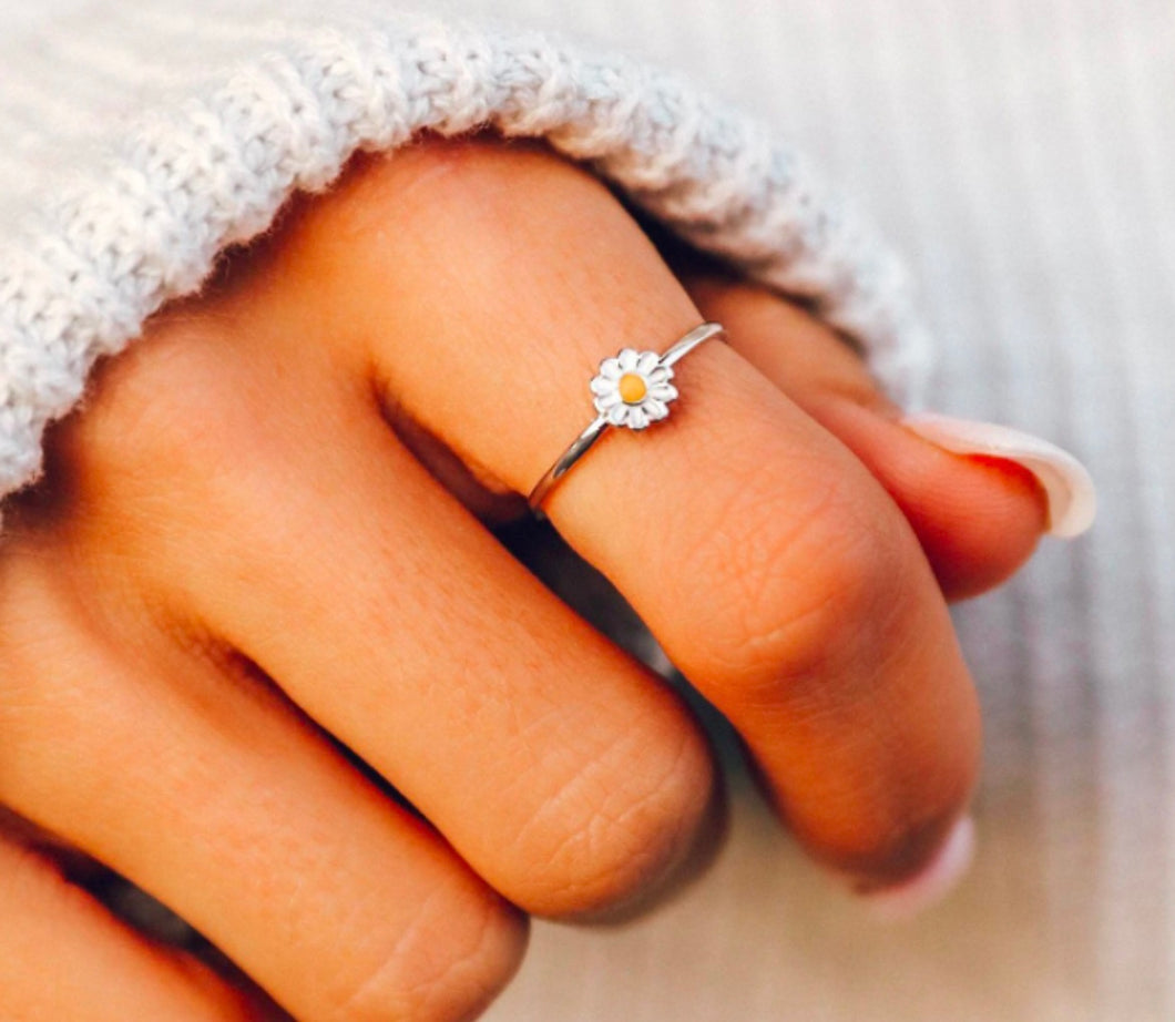Puravida Single Daisy Ring