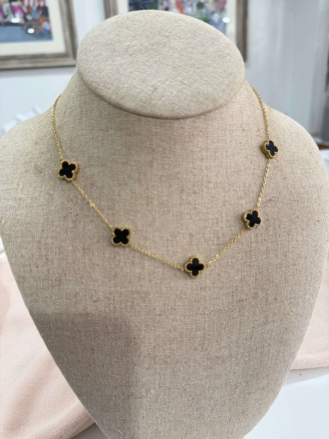 5 Mini Clover Necklace - Black - chichappensboutique