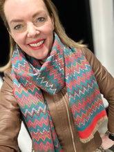 Load image into Gallery viewer, Cosy Zig Zag Scarf (various colours) - chichappensboutique