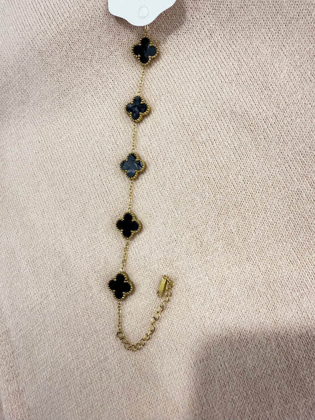 5 Clover Bracelet - Black - chichappensboutique