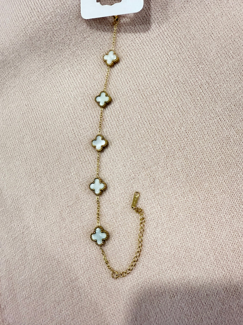 5 Mini Clover Bracelet- Faux Pearl - chichappensboutique