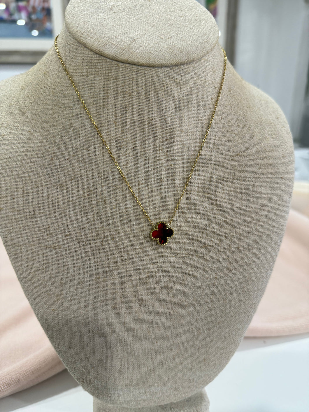 Single Clover Necklace - Red - chichappensboutique
