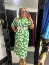 Load image into Gallery viewer, Extra Chic Emerald Smudge Midi - chichappensboutique