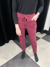 Load image into Gallery viewer, Essential Turn Up Trouser (various colours) - chichappensboutique