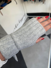 Load image into Gallery viewer, Ribbed Fingerless Cashmere Blend Gloves (various colours)