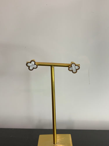 Single Clover Earrings (gold) - chichappensboutique