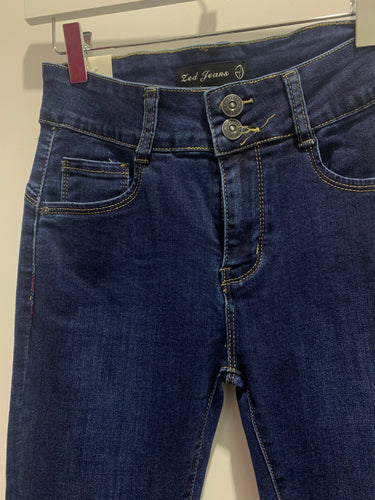 Sculpting Jeans (Size 36/8) - chichappensboutique