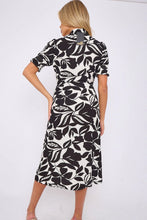 Load image into Gallery viewer, The Khloe Knot Front Dress - chichappensboutique