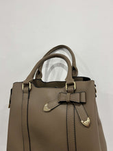 Load image into Gallery viewer, The Baker Bag (various colours) - chichappensboutique