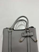 Load image into Gallery viewer, The Baker Bag (various colours) - chichappensboutique