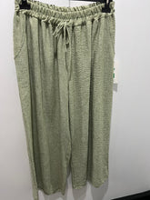 Load image into Gallery viewer, Essential Summer Polazzo Pants (various colours) - chichappensboutique