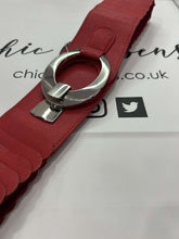Load image into Gallery viewer, Armadillo Stretch Belt (various colours) - chichappensboutique