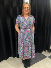 Load image into Gallery viewer, The Isabella Short Sleeves (new colours) - chichappensboutique
