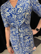 Load image into Gallery viewer, The Talia Tunic Dress - chichappensboutique