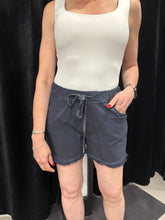Load image into Gallery viewer, Super Stretch Frayed Hem Shorts (navy) - chichappensboutique