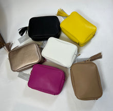 Load image into Gallery viewer, City Crossbody Bag - chichappensboutique