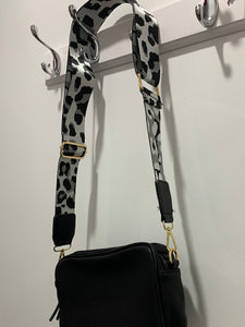 Camera Crossbody Bag with Animal Strap (various colors) - chichappensboutique