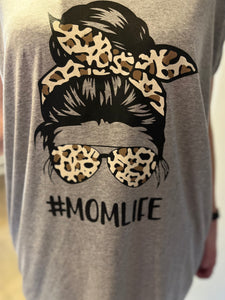 Mom Life Longline T-shirt - chichappensboutique