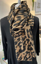 Load image into Gallery viewer, Waffle Leopard Scarf (various colours) - chichappensboutique