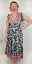 Load image into Gallery viewer, Forget Me Not Dress - chichappensboutique