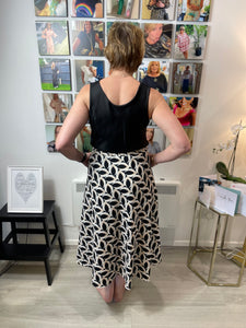 Kiely Pocket Skirt (various colours) - chichappensboutique