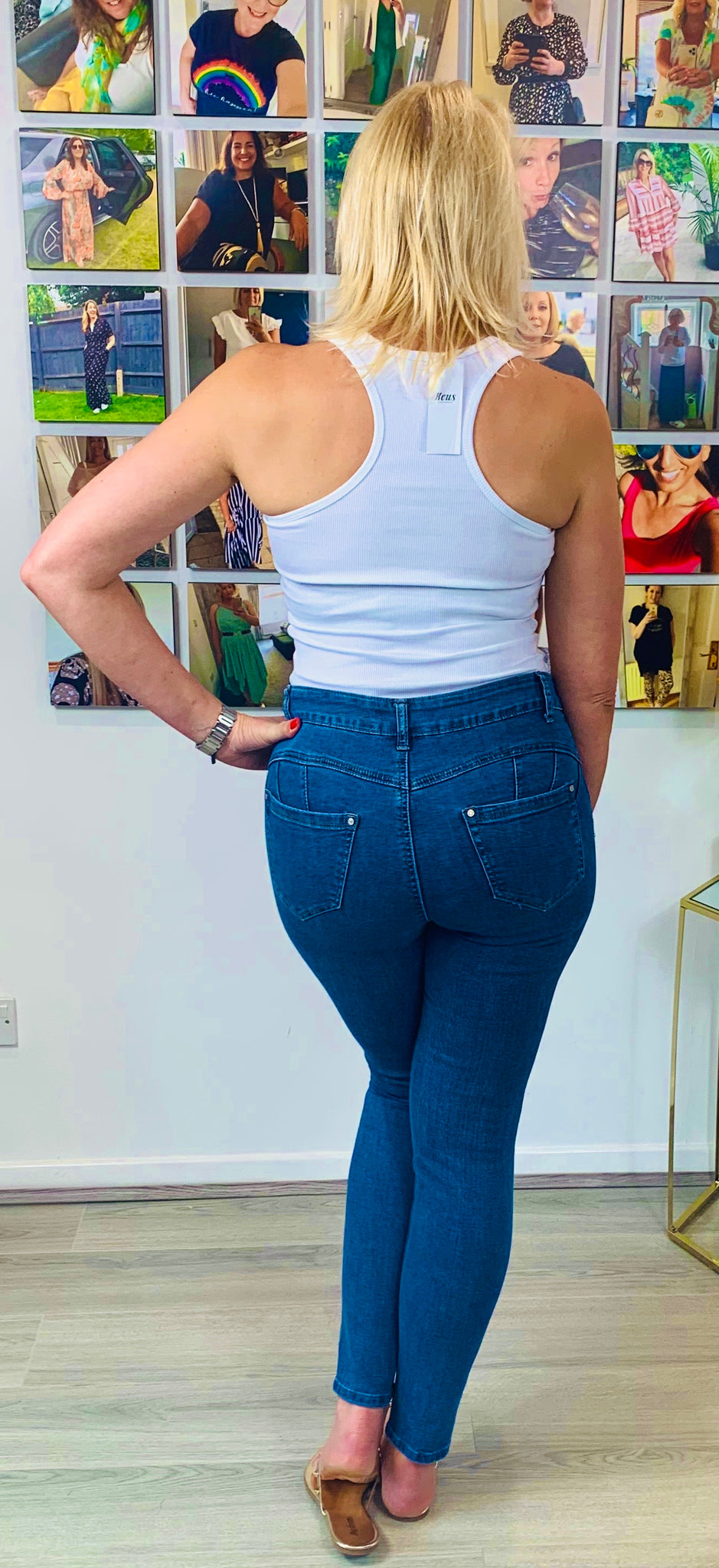 Bum Sculpting Jeans (various colours)