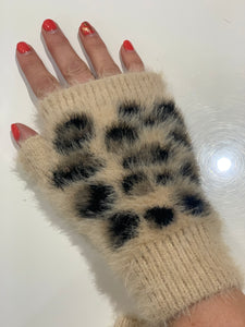Leopard Fingerless Gloves (various colours) - chichappensboutique