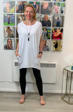 Load image into Gallery viewer, Essential Longline T (various colours) - chichappensboutique