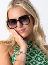 Load image into Gallery viewer, Barcelona Sunglasses - chichappensboutique