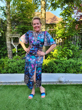 Load image into Gallery viewer, Midnight at The Oasis - chichappensboutique