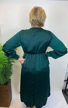 Load image into Gallery viewer, Mistletoe Midi Dress - chichappensboutique